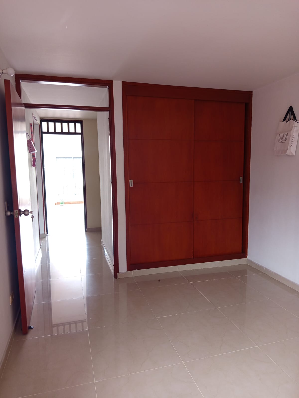 Casa en venta independiente de 2 niveles unifamiliar el caney