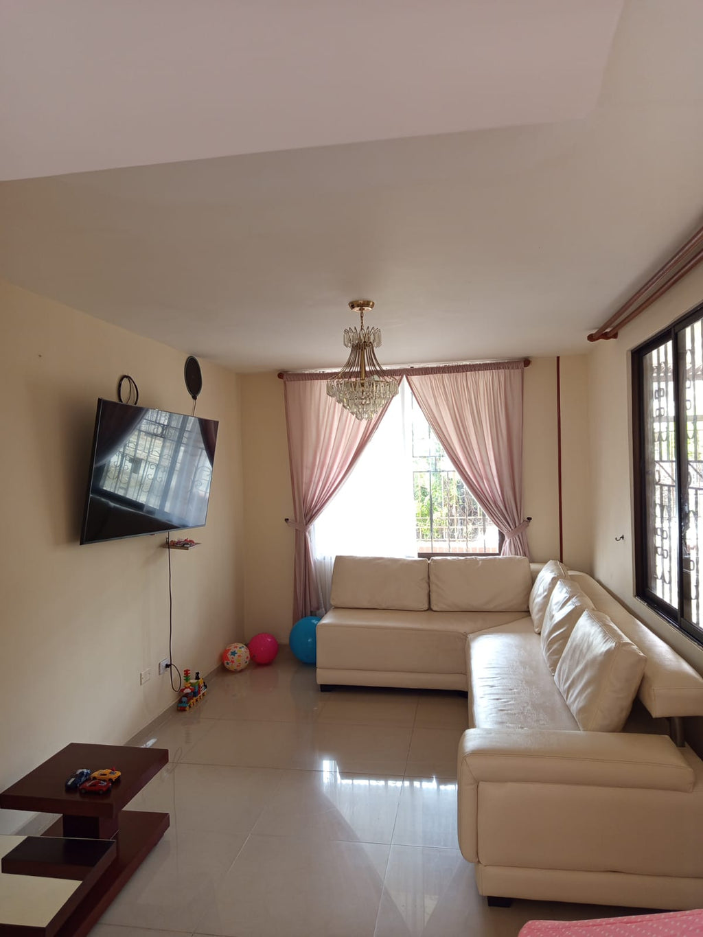 Casa en venta independiente de 2 niveles unifamiliar el caney